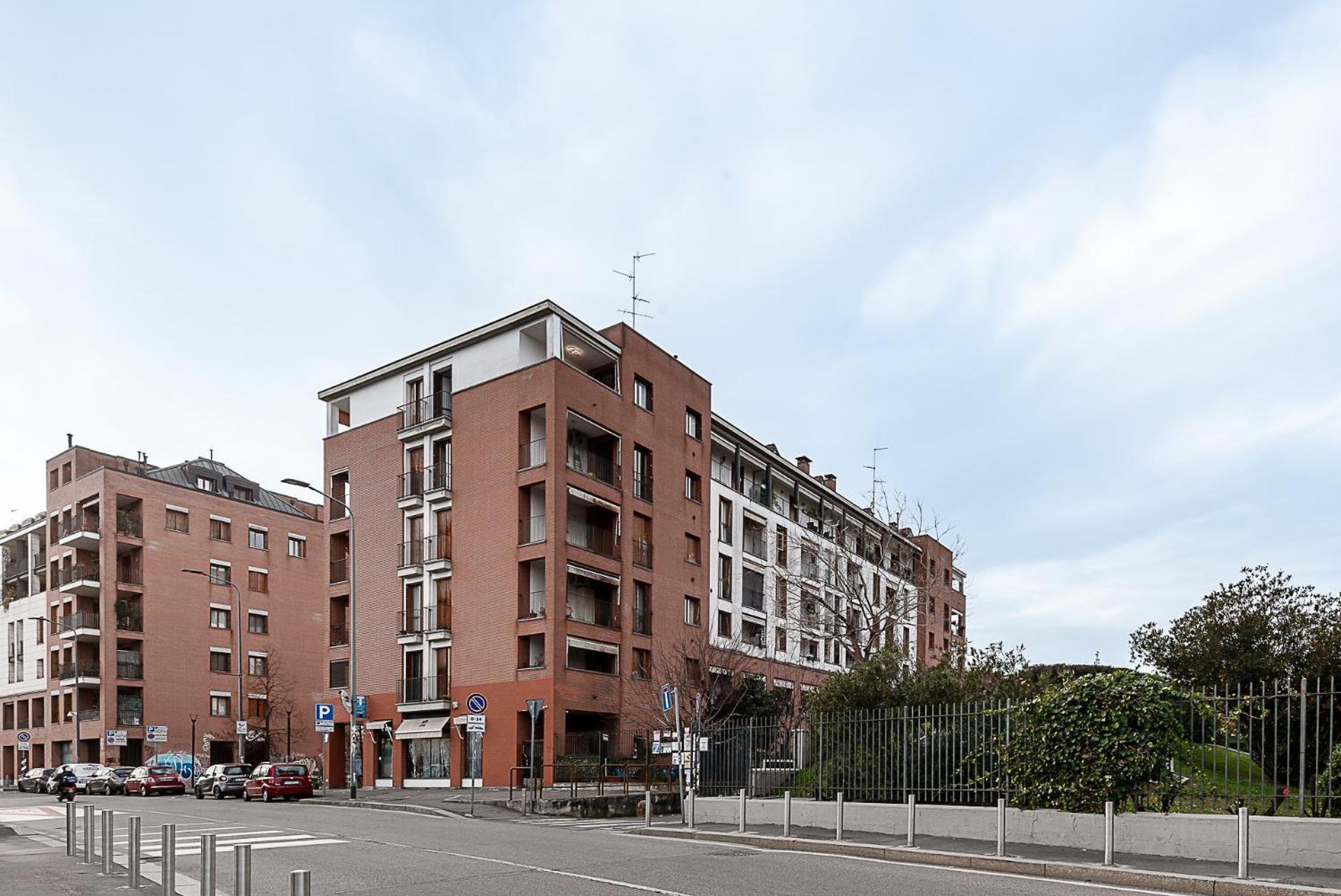 Stayeasy Argelati40 - Penthouse With 2 Bedrooms, 2 Bathrooms And Terrace - Navigli มิลาน ภายนอก รูปภาพ